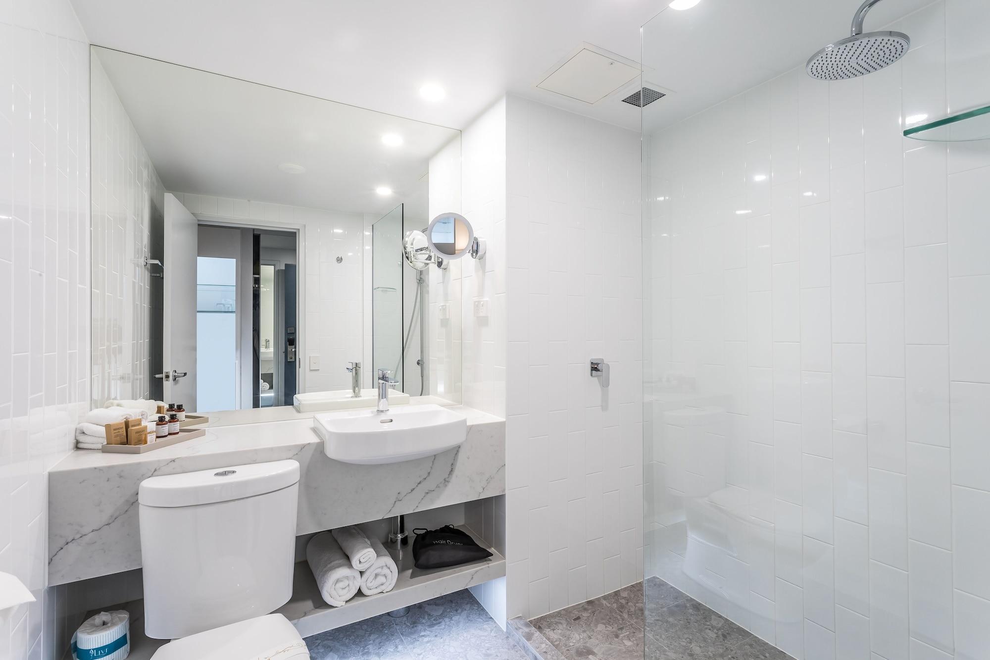 Kingsford Smith 4*